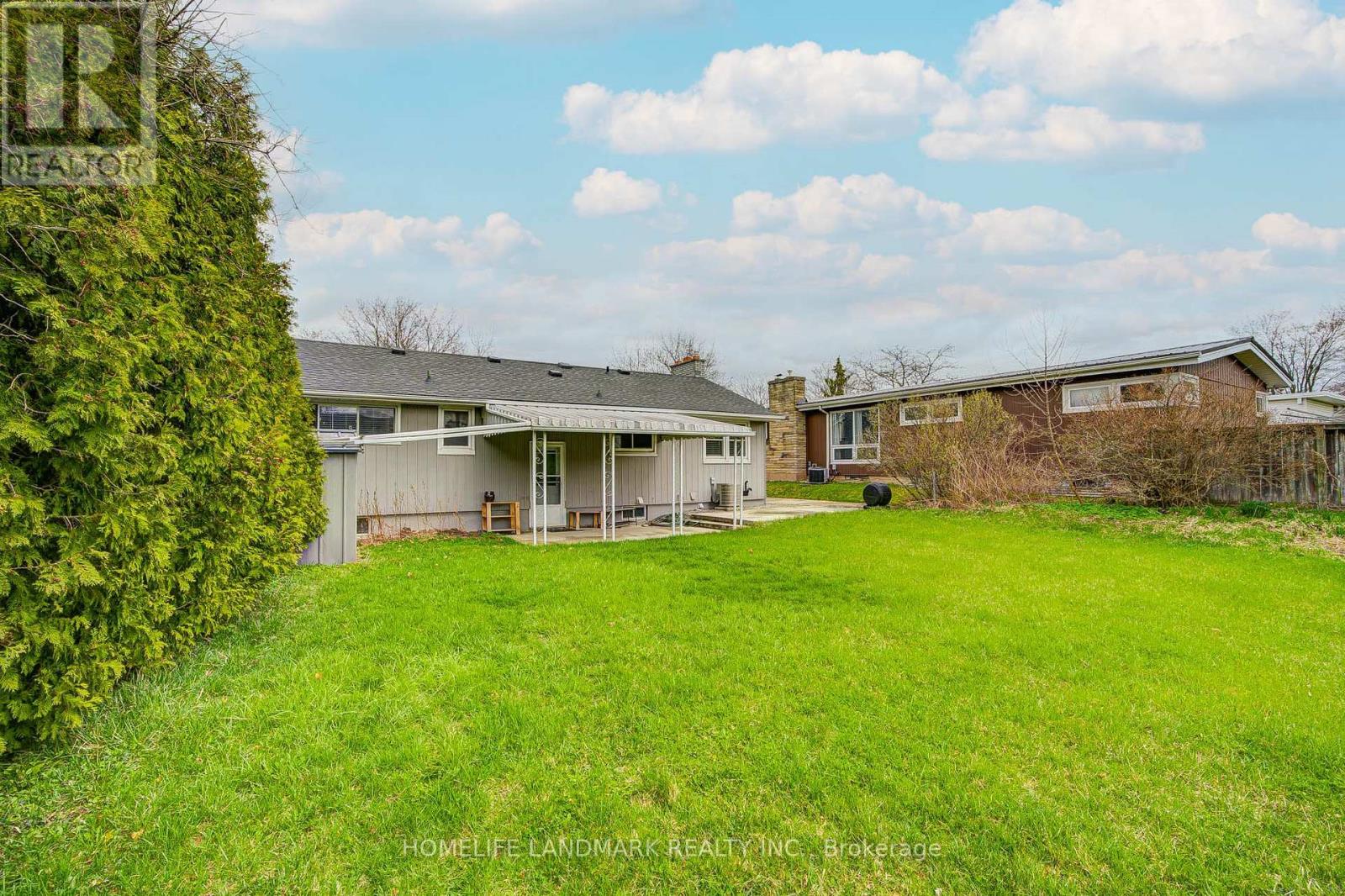 8 Richard Street, St. Catharines, Ontario  L2T 2E2 - Photo 47 - X12880460