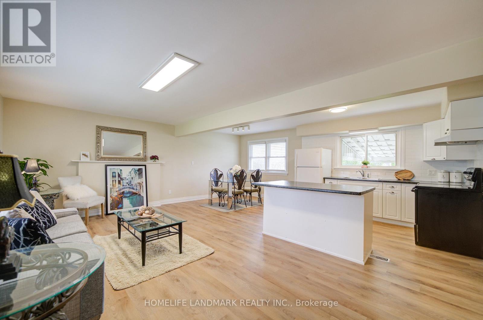 8 Richard Street, St. Catharines, Ontario  L2T 2E2 - Photo 6 - X12880460