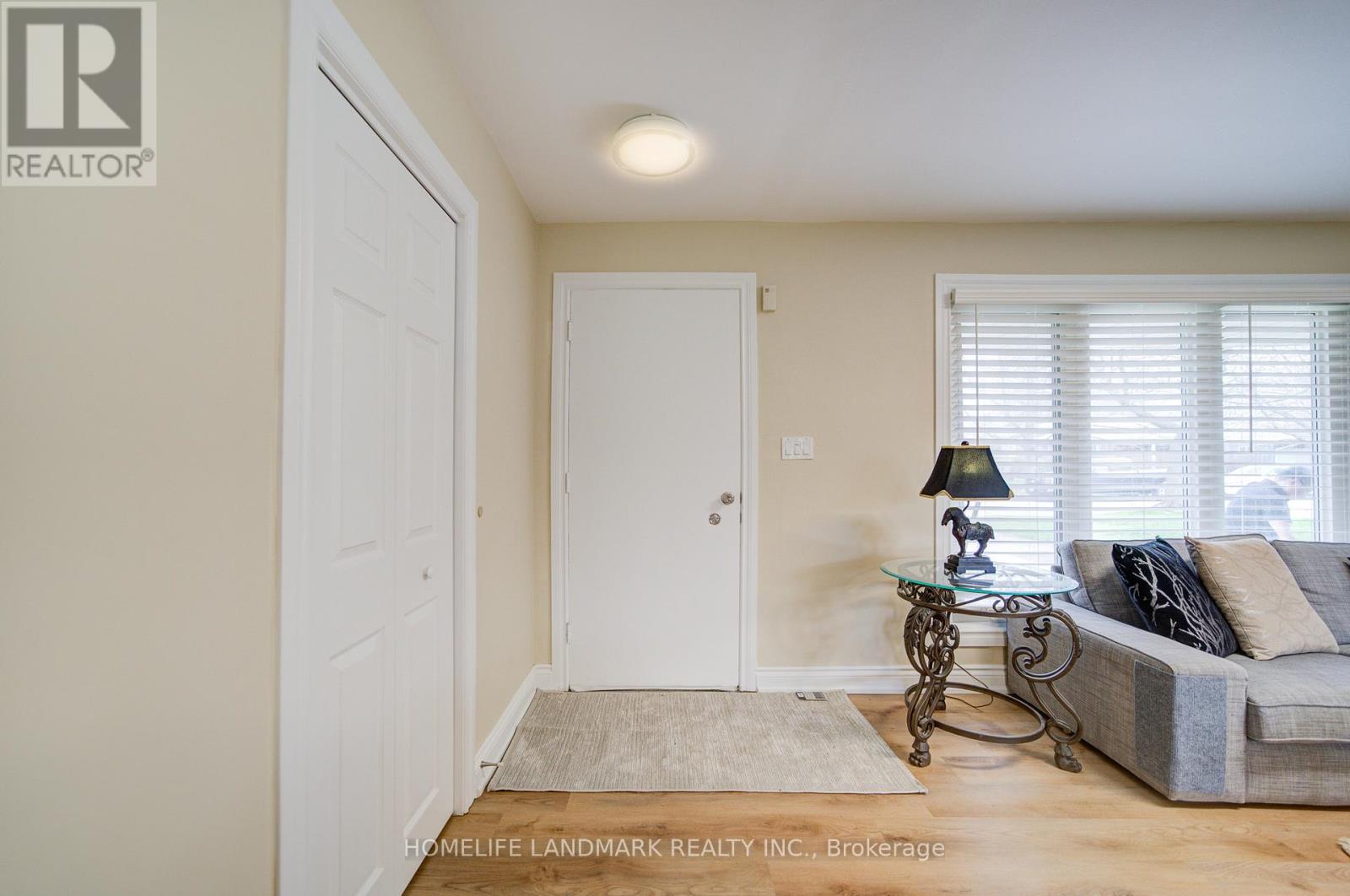 8 Richard Street, St. Catharines, Ontario  L2T 2E2 - Photo 5 - X12880460