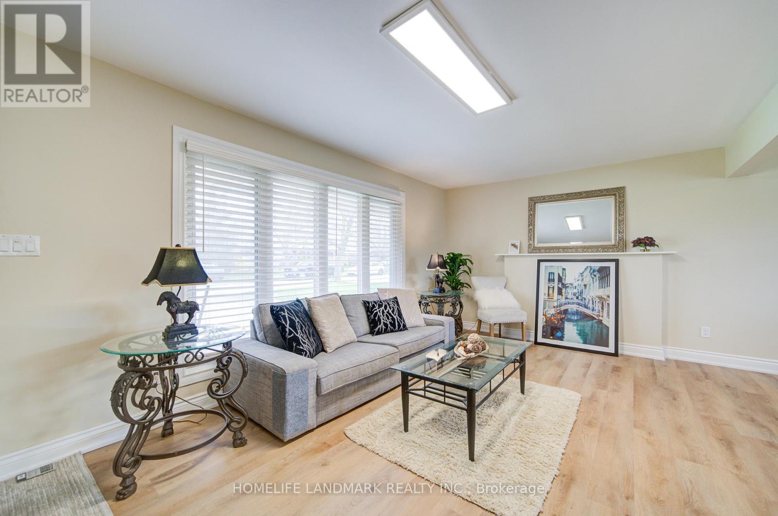 8 Richard Street, St. Catharines, Ontario  L2T 2E2 - Photo 7 - X12880460