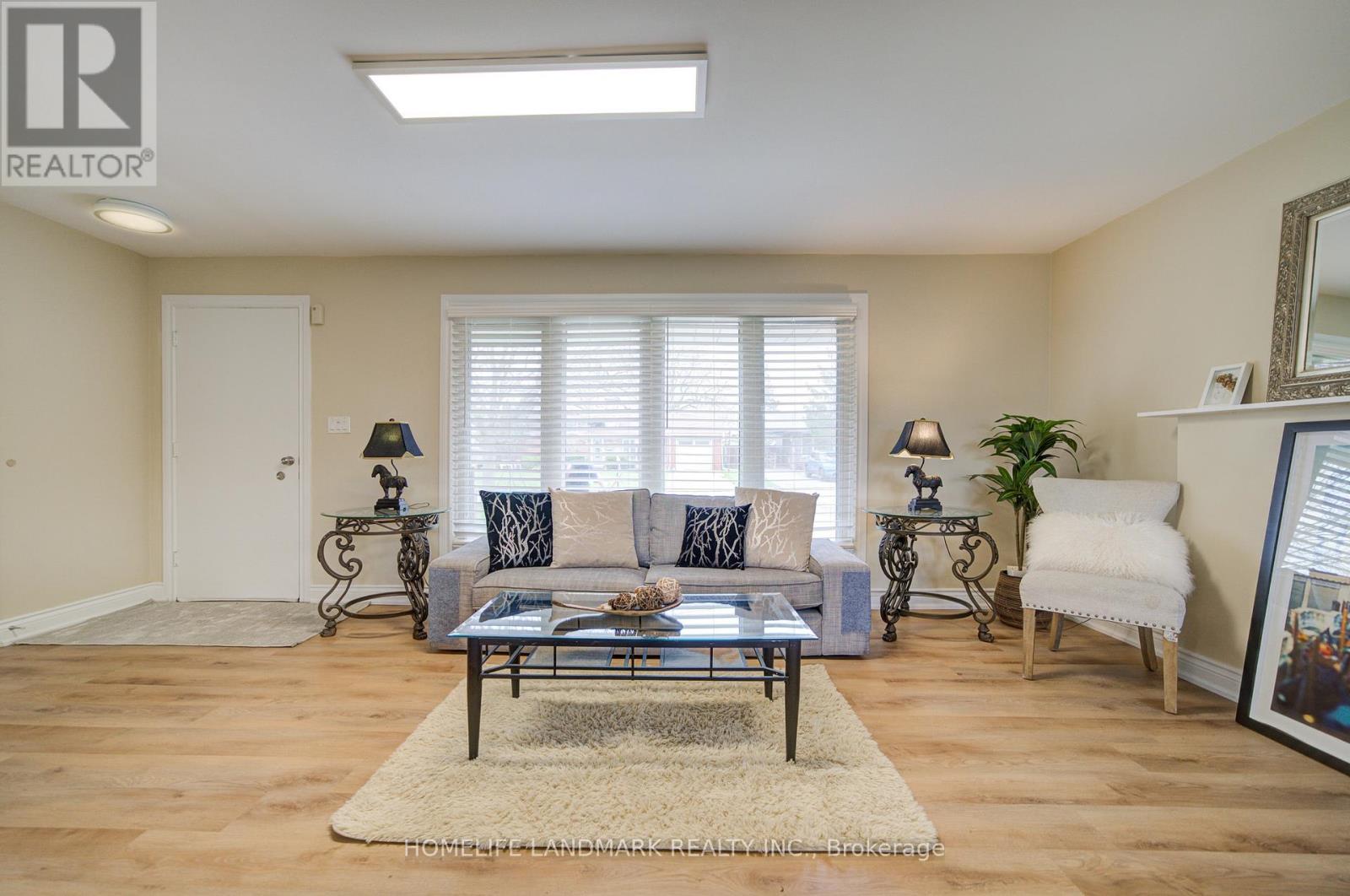 8 Richard Street, St. Catharines, Ontario  L2T 2E2 - Photo 9 - X12880460