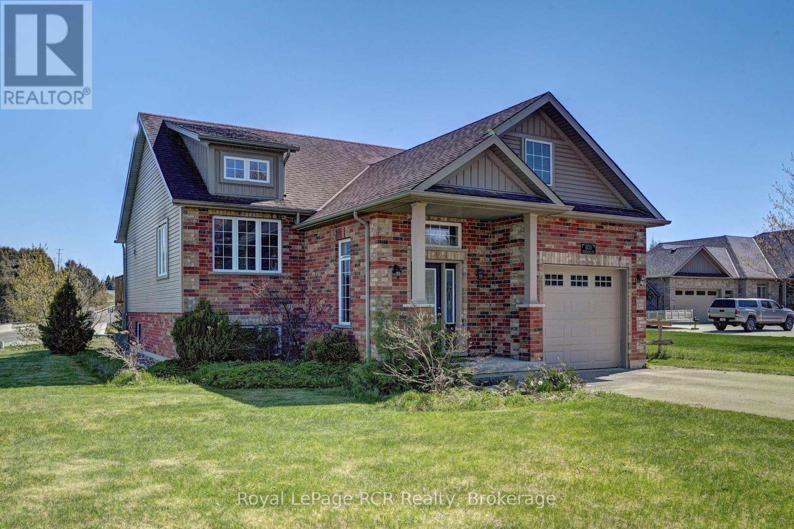 101 DOUGLAS STREET, West Grey, Ontario