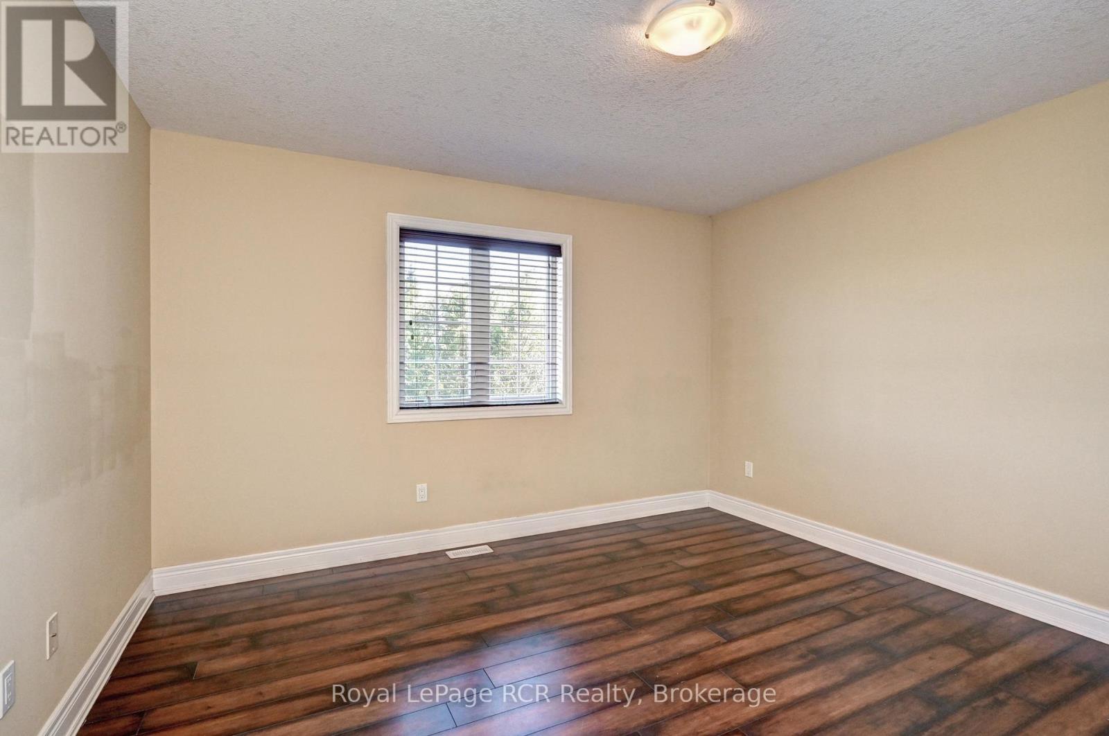 101 Douglas Street, West Grey, Ontario  N0G 1R0 - Photo 23 - X12993938