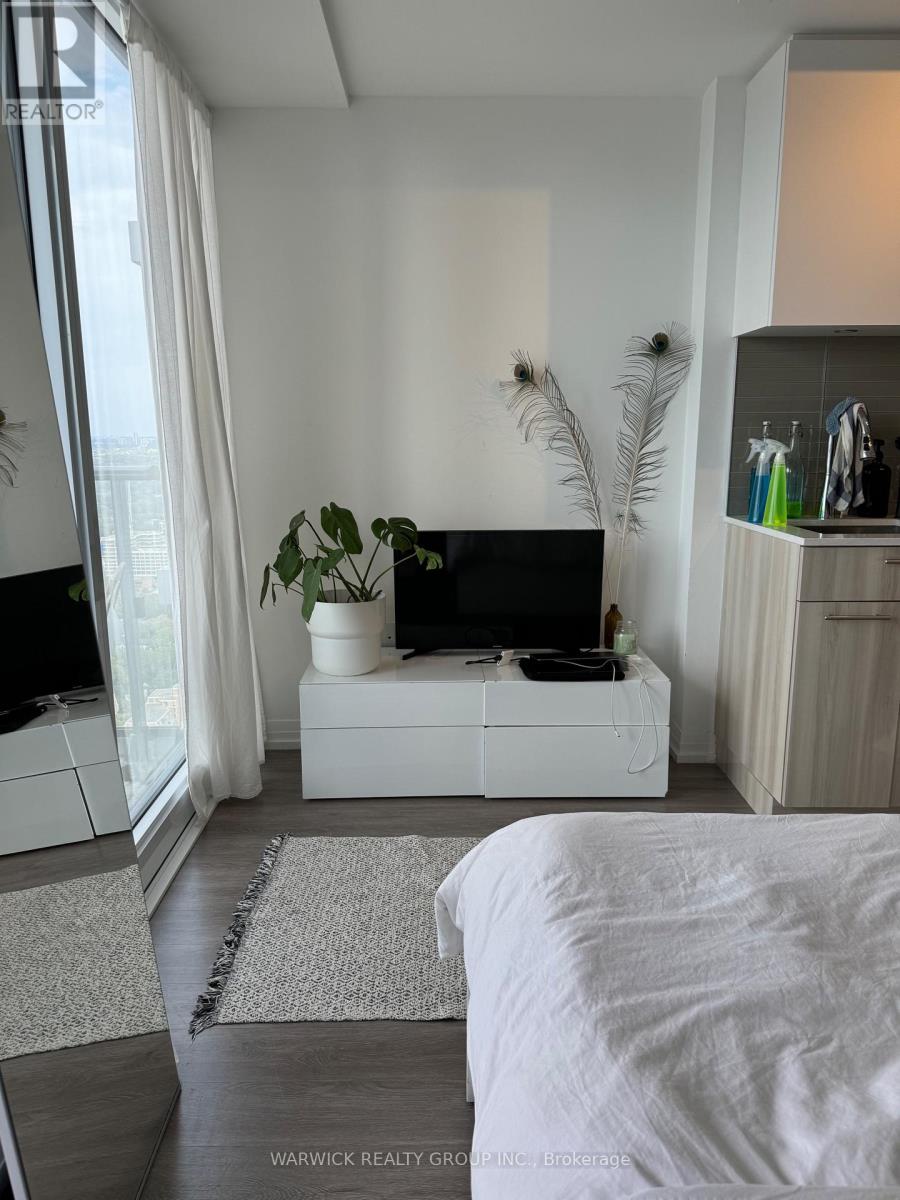 4411 - 251 Jarvis Street, Toronto, Ontario  M5B 0C3 - Photo 5 - C12993926