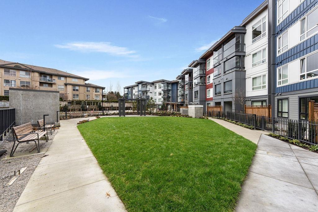 302 13788 76 Avenue, Surrey, British Columbia  V3W 3V9 - Photo 16 - R3111004