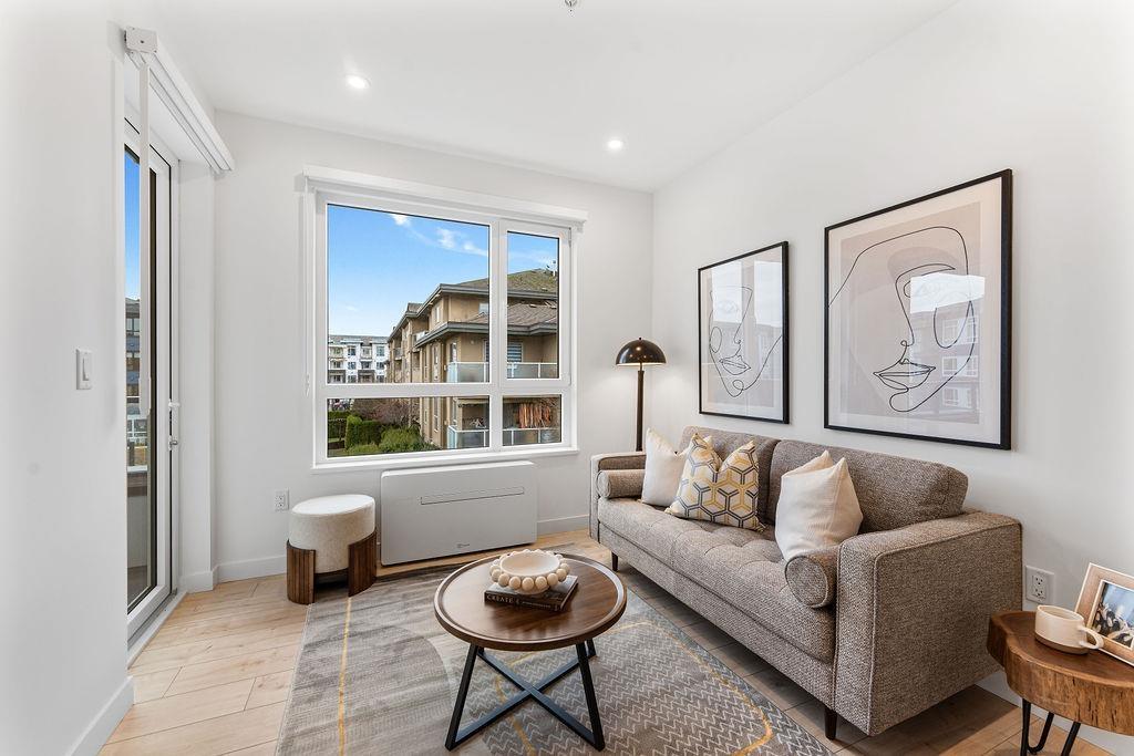 302 13788 76 Avenue, Surrey, British Columbia  V3W 3V9 - Photo 8 - R3111004