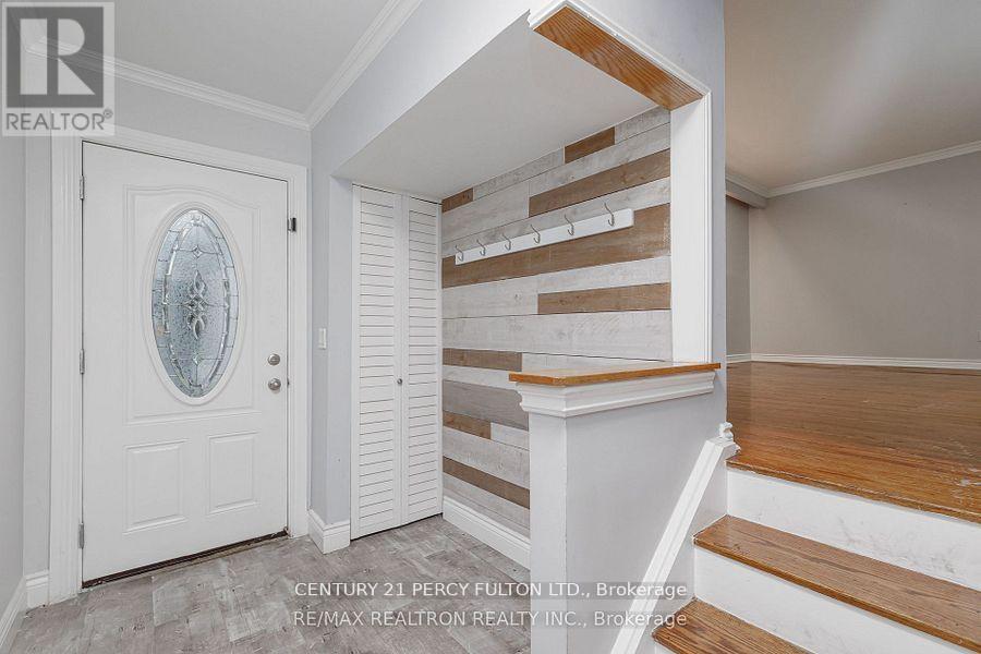 542 Dianne Drive, Oshawa, Ontario  L1H 7A6 - Photo 2 - E12993886