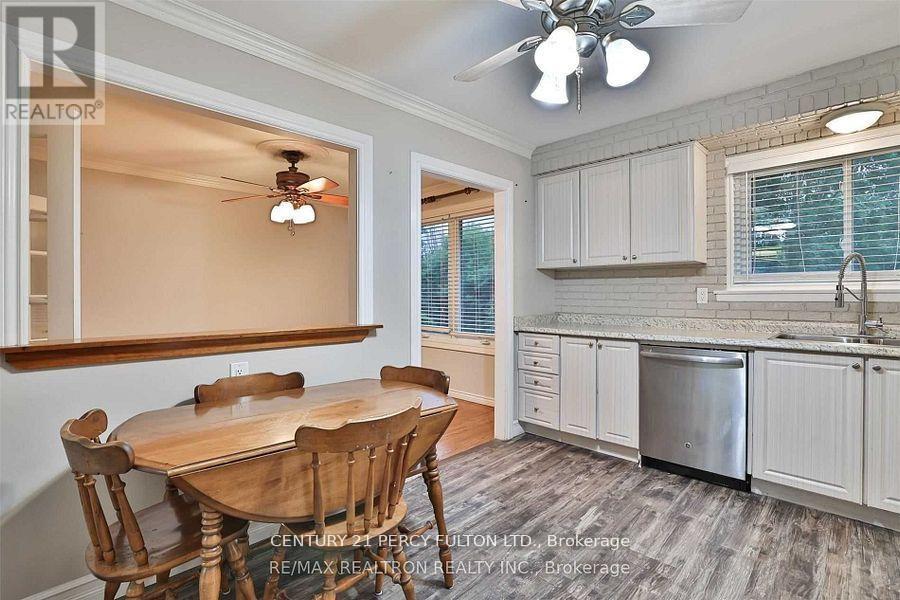 542 Dianne Drive, Oshawa, Ontario  L1H 7A6 - Photo 5 - E12993886