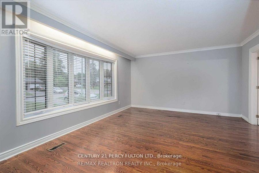 542 Dianne Drive, Oshawa, Ontario  L1H 7A6 - Photo 8 - E12993886