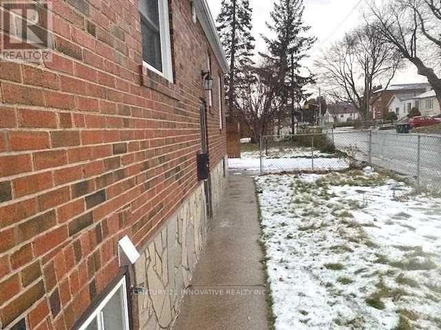 Bsmt - 46 Medhurst Road, Toronto, Ontario  M4B 1B1 - Photo 2 - E12993940