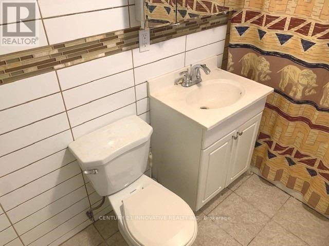 Bsmt - 46 Medhurst Road, Toronto, Ontario  M4B 1B1 - Photo 6 - E12993940