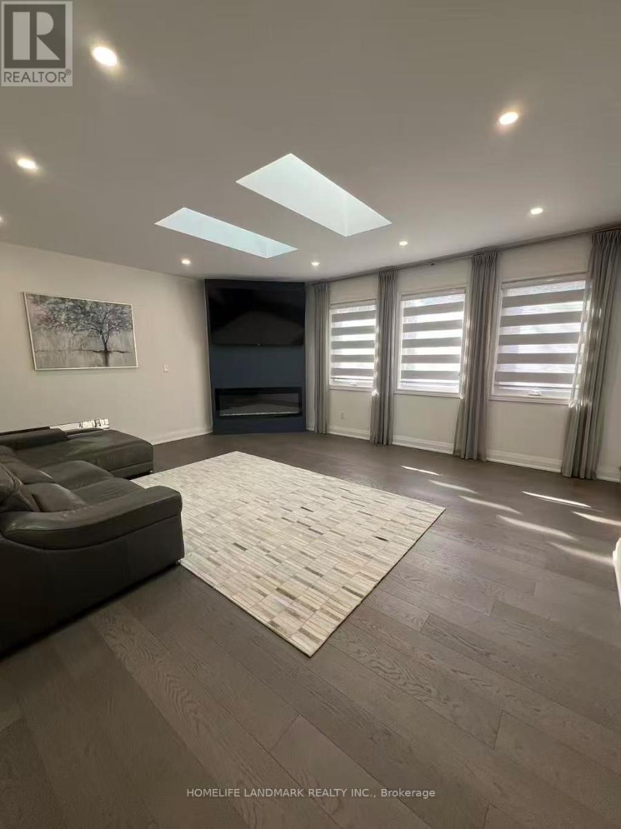 119 Fern Valley Crescent, Richmond Hill, Ontario  L4E 2K3 - Photo 5 - N12993904