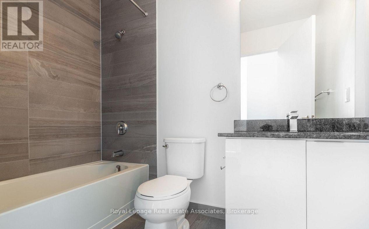 3507 - 2910 Hwy 7, Vaughan, Ontario  L4K 0H8 - Photo 11 - N12993918