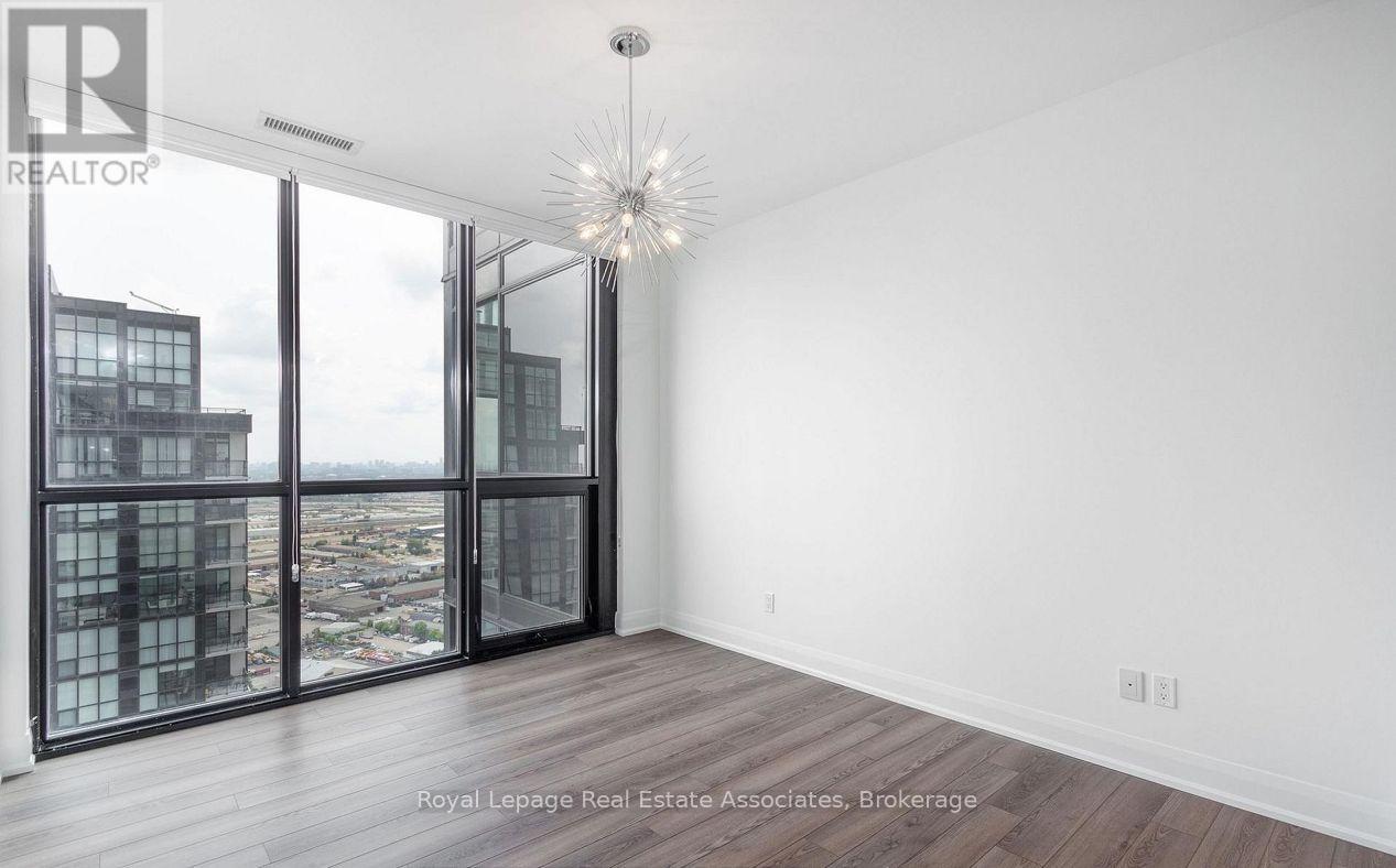 3507 - 2910 Hwy 7, Vaughan, Ontario  L4K 0H8 - Photo 12 - N12993918