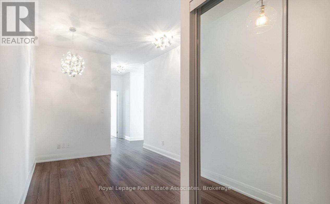 3507 - 2910 Hwy 7, Vaughan, Ontario  L4K 0H8 - Photo 8 - N12993918