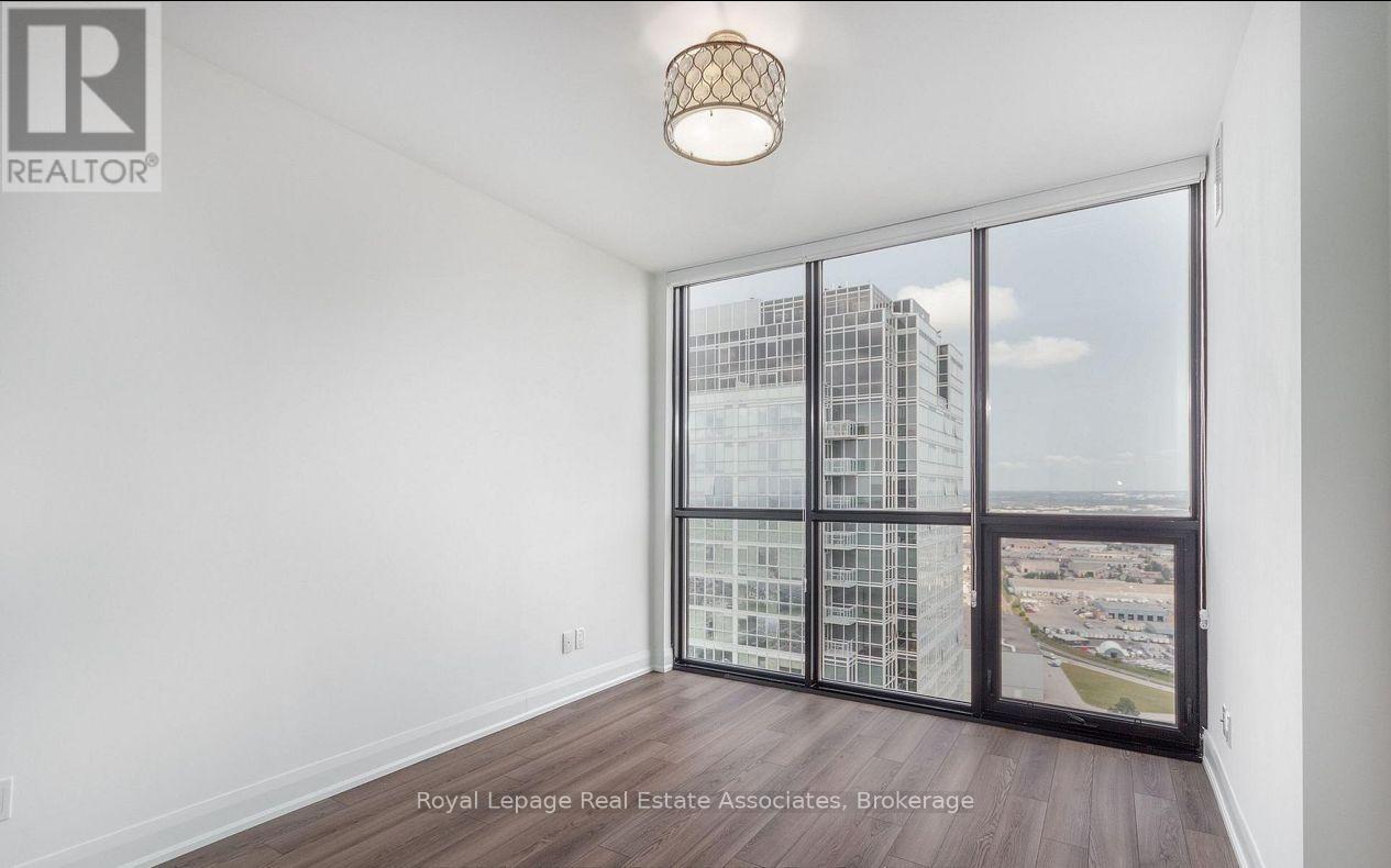 3507 - 2910 Hwy 7, Vaughan, Ontario  L4K 0H8 - Photo 9 - N12993918