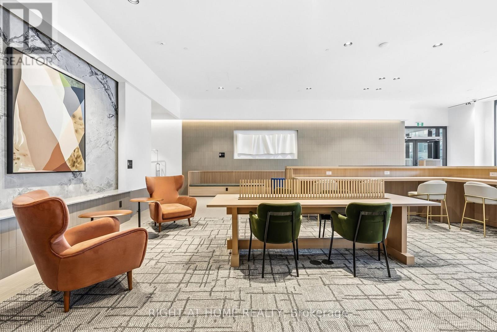 413 - 395 Square One Drive W, Mississauga, Ontario  L5B 0E2 - Photo 31 - W12993896