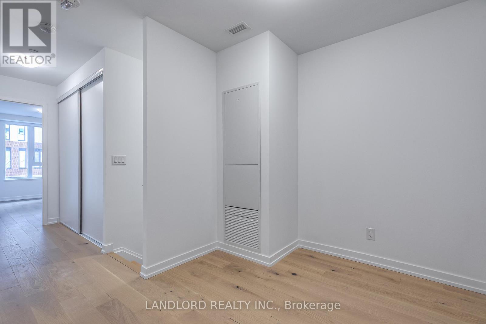 109 - 15 Maryport Avenue, Toronto, Ontario  M3M 0E1 - Photo 18 - W12993914