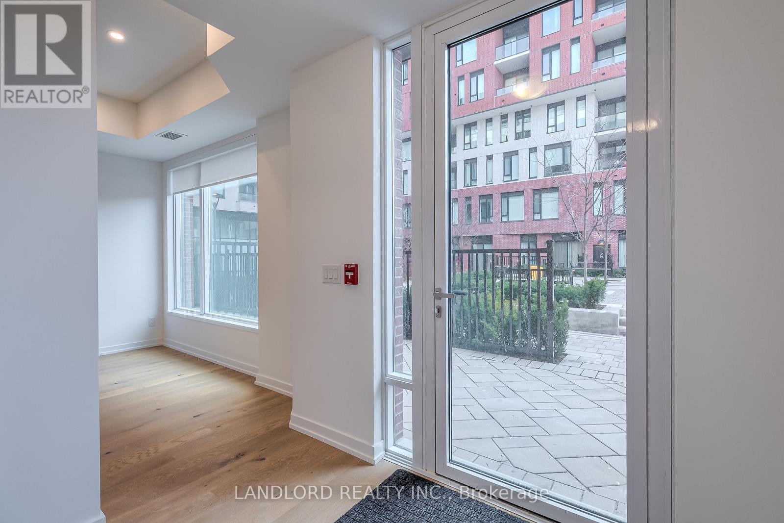 109 - 15 Maryport Avenue, Toronto, Ontario  M3M 0E1 - Photo 3 - W12993914