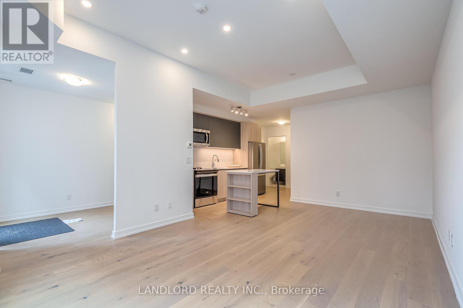 109 - 15 Maryport Avenue, Toronto, Ontario  M3M 0E1 - Photo 7 - W12993914