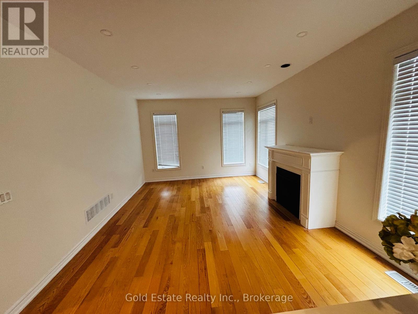 Upper Unit Only - 247 Buick Boulevard, Brampton, Ontario  L7A 4L8 - Photo 15 - W12993924