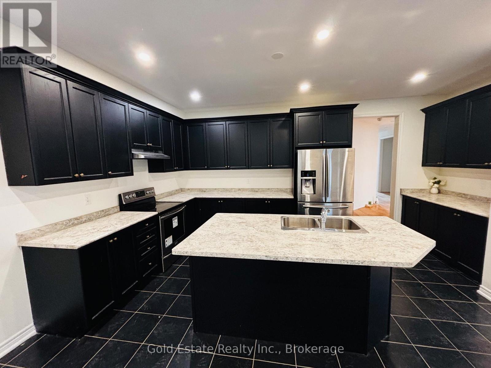 Upper Unit Only - 247 Buick Boulevard, Brampton, Ontario  L7A 4L8 - Photo 16 - W12993924