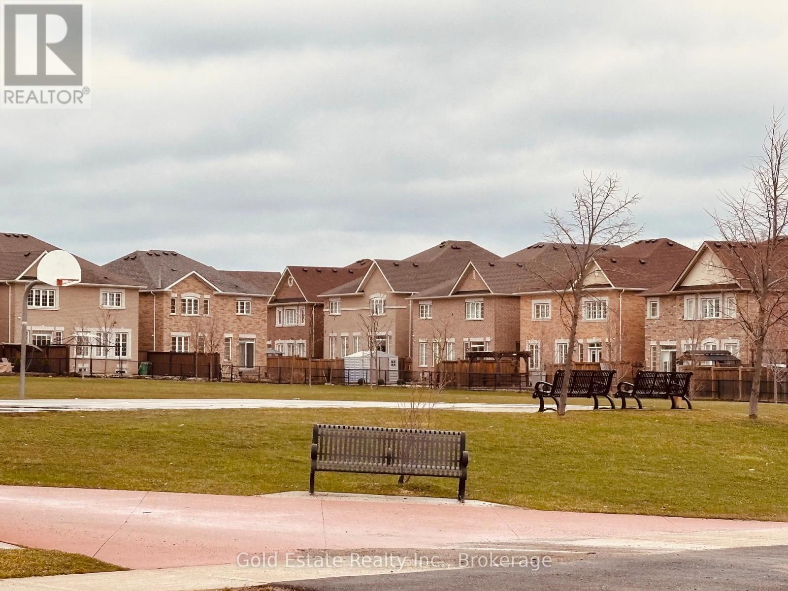 Upper Unit Only - 247 Buick Boulevard, Brampton, Ontario  L7A 4L8 - Photo 23 - W12993924