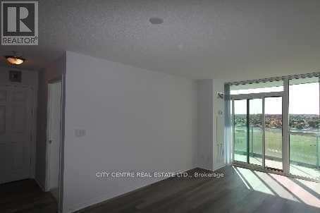 1507 - 4900 Glen Erin Drive, Mississauga, Ontario  L5M 7S2 - Photo 5 - W12993930