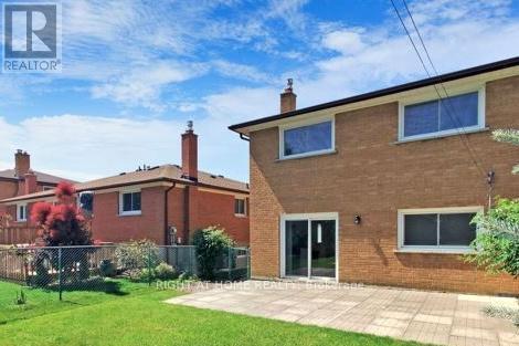 3631 Molly Avenue, Mississauga, Ontario L5A 3G5 - Photo 7 - W12993936