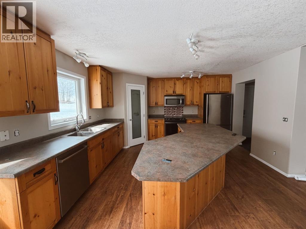 32422 Range Road 44, Rural Mountain View County, Alberta  T0M 1X0 - Photo 10 - A2299031