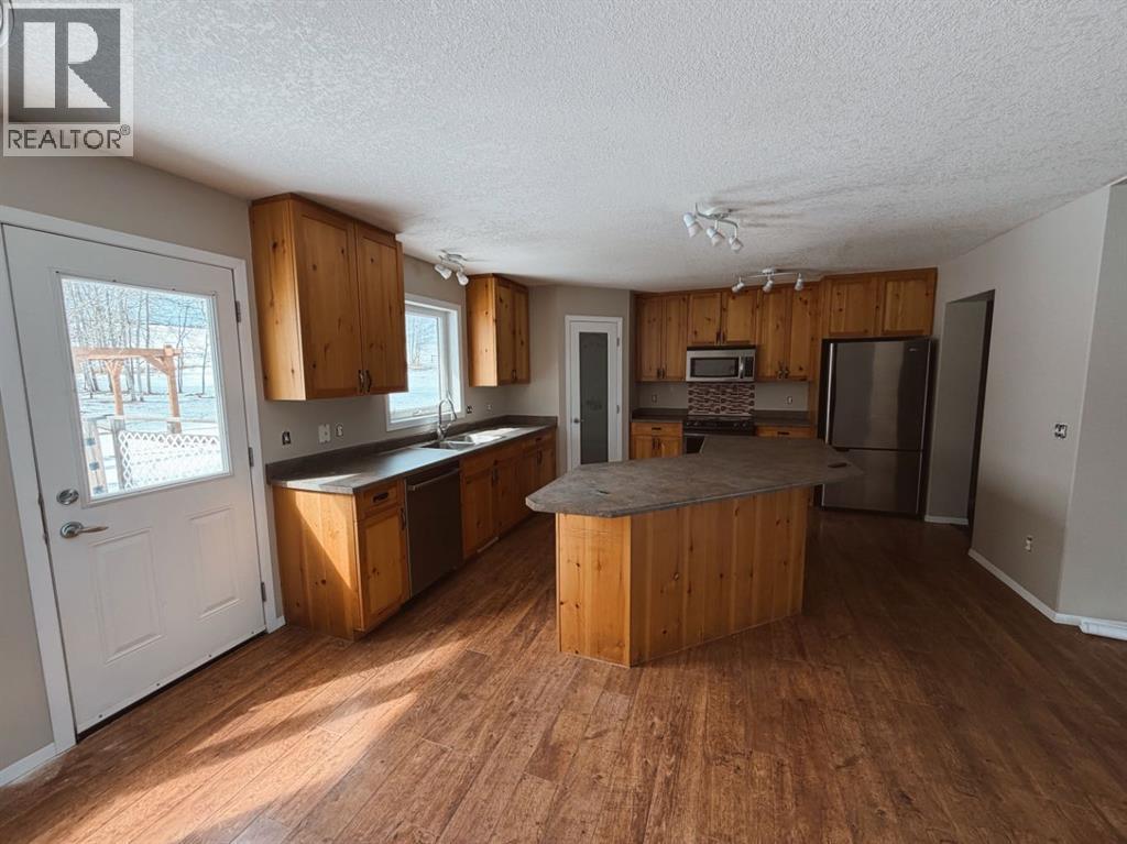 32422 Range Road 44, Rural Mountain View County, Alberta  T0M 1X0 - Photo 12 - A2299031