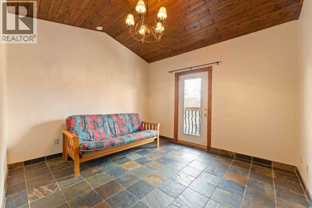 764 East Chestermere Drive, Chestermere, Alberta  T1X 1A6 - Photo 27 - A2301211