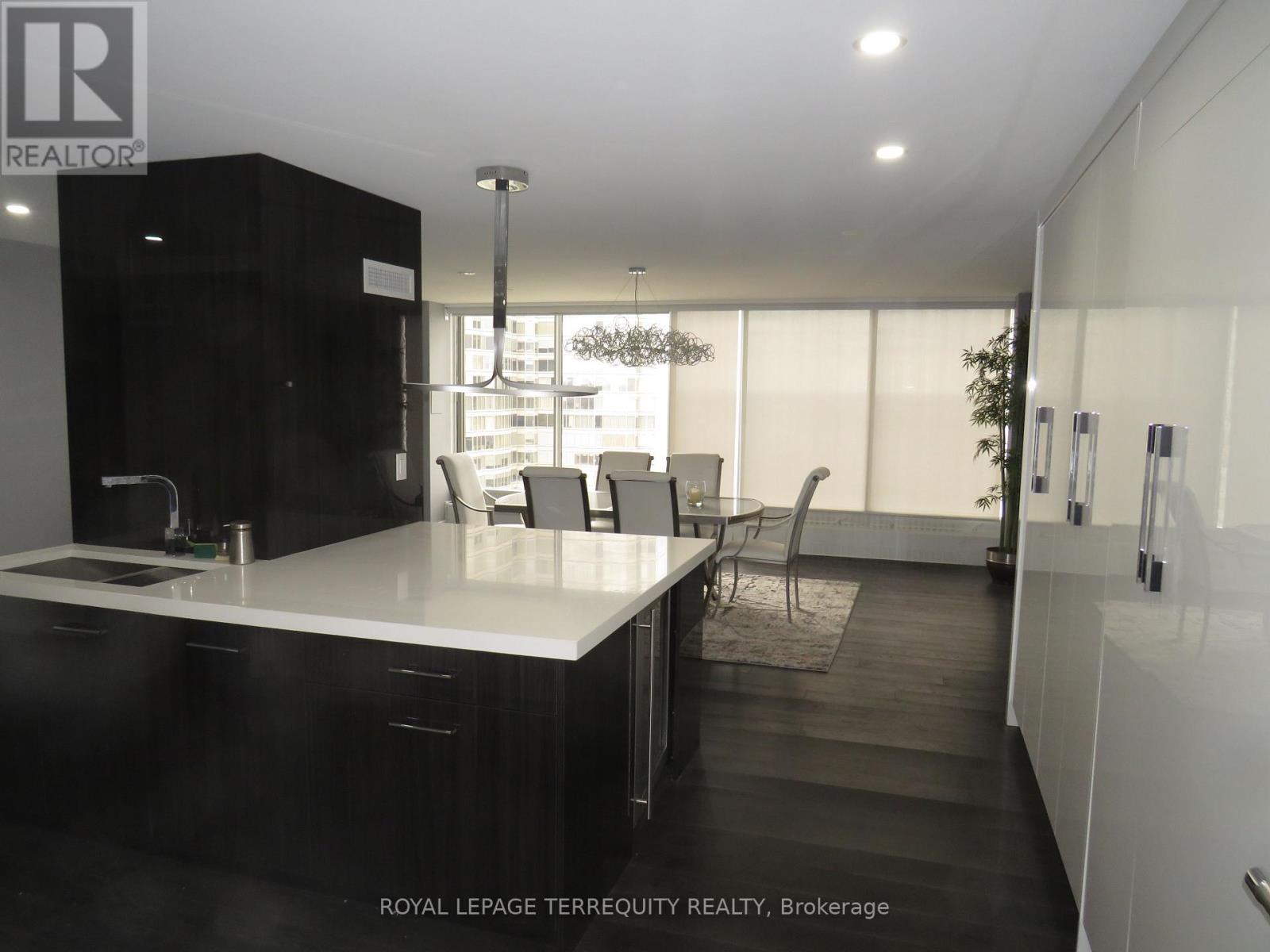 3305 - 2045 Lake Shore Boulevard W, Toronto, Ontario  M8V 2Z6 - Photo 28 - W12774100