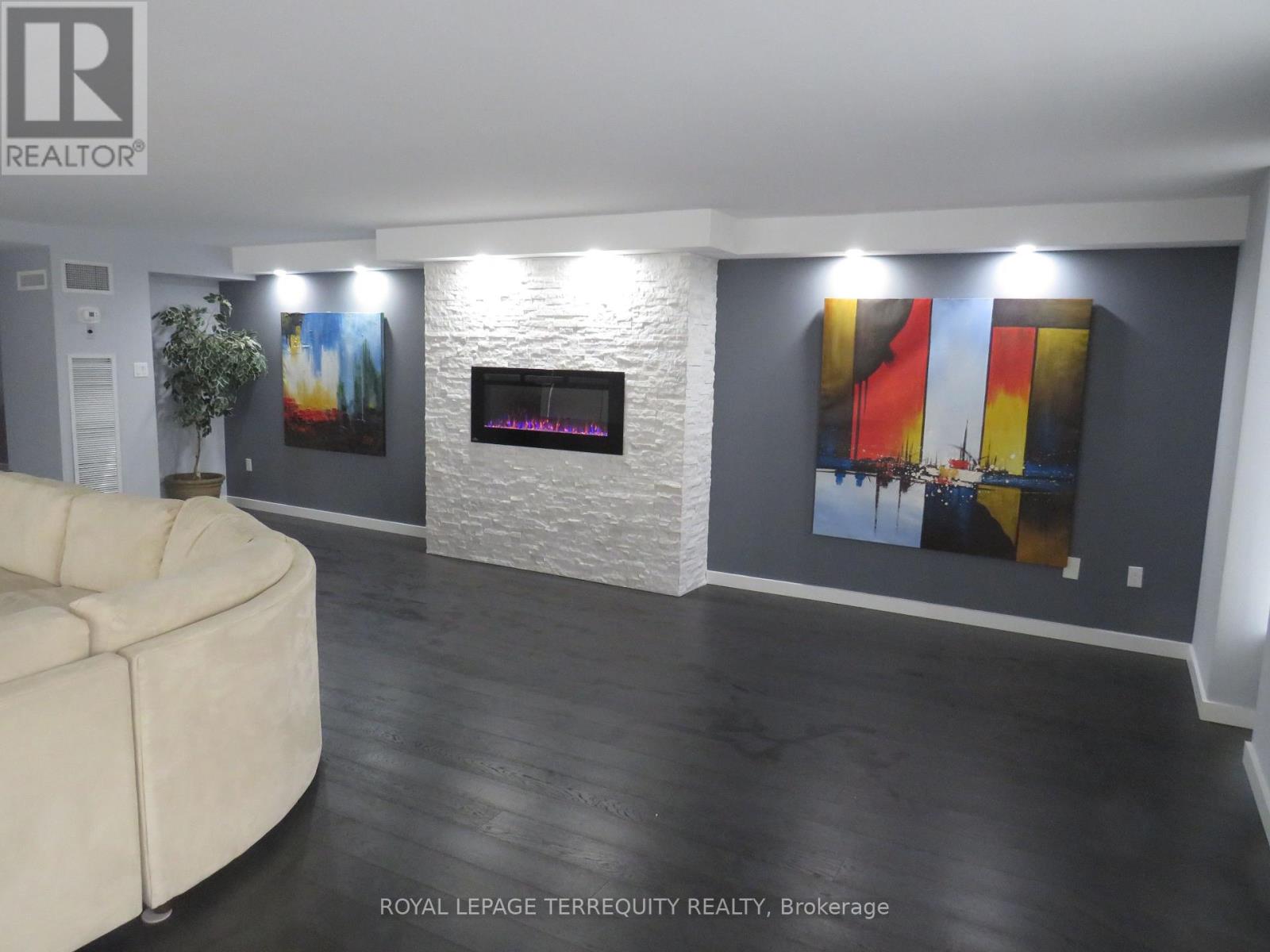 3305 - 2045 Lake Shore Boulevard W, Toronto, Ontario  M8V 2Z6 - Photo 31 - W12774100