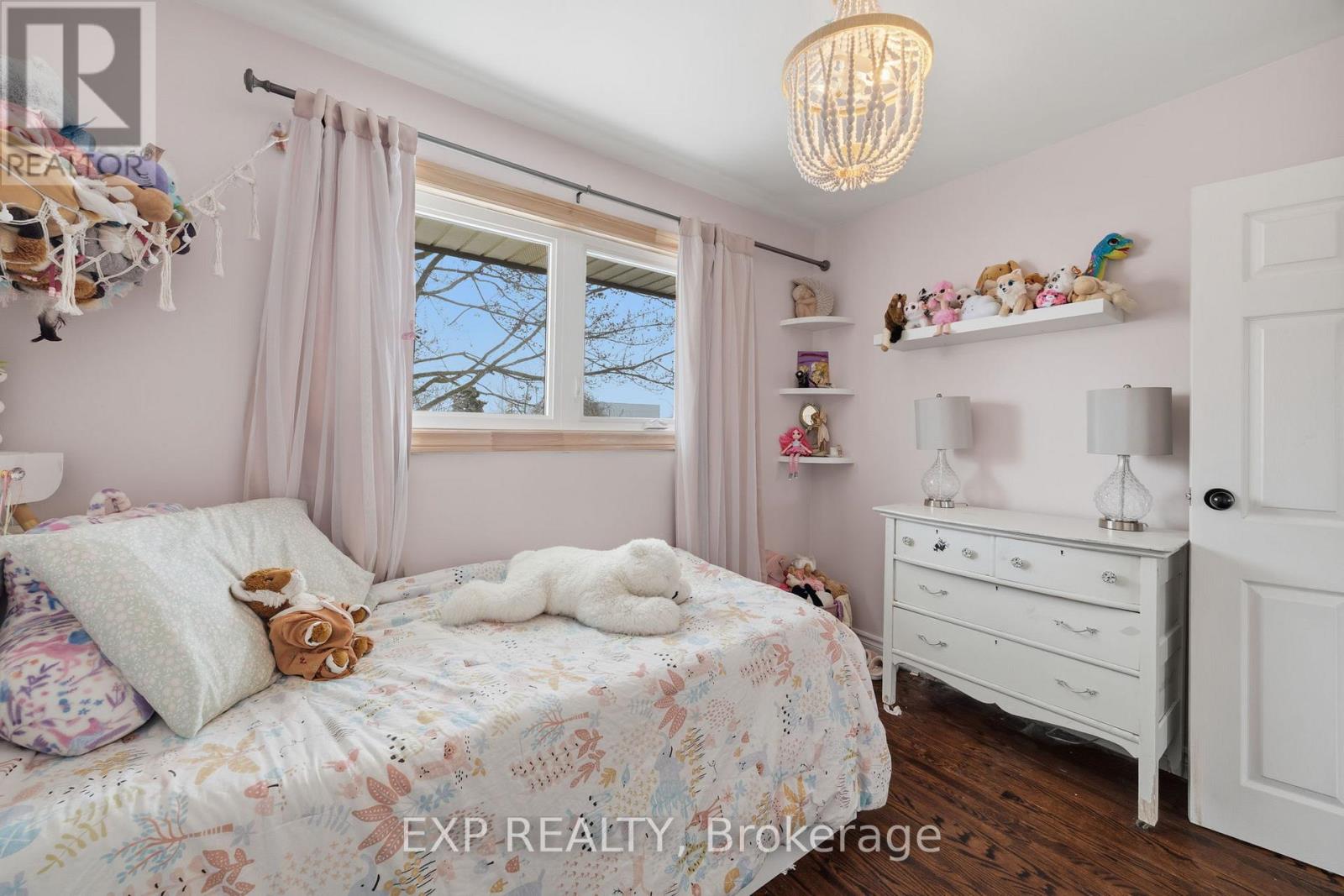 597 Gold Street, Warwick, Ontario  N0M 2S0 - Photo 25 - X12864380