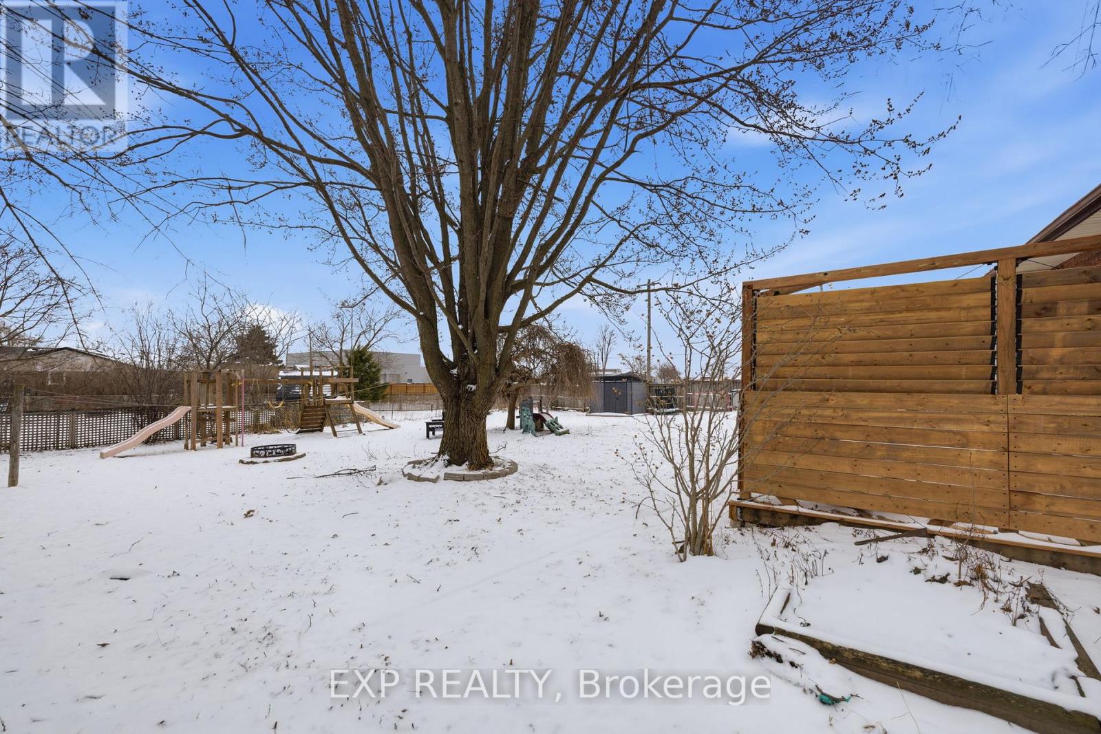 597 Gold Street, Warwick, Ontario  N0M 2S0 - Photo 40 - X12864380