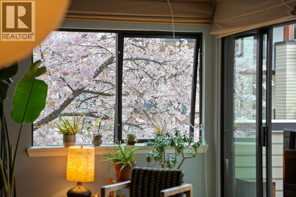 305 3275 Mountain Highway, North Vancouver, British Columbia  V7K 2H4 - Photo 6 - R3110997