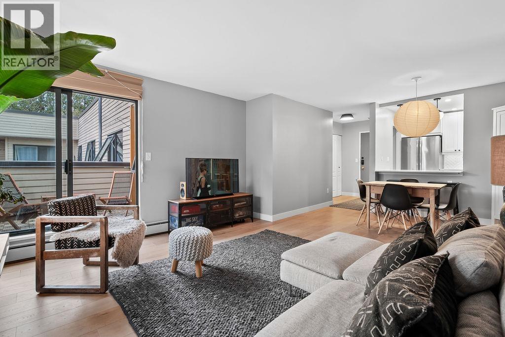 305 3275 Mountain Highway, North Vancouver, British Columbia  V7K 2H4 - Photo 8 - R3110997