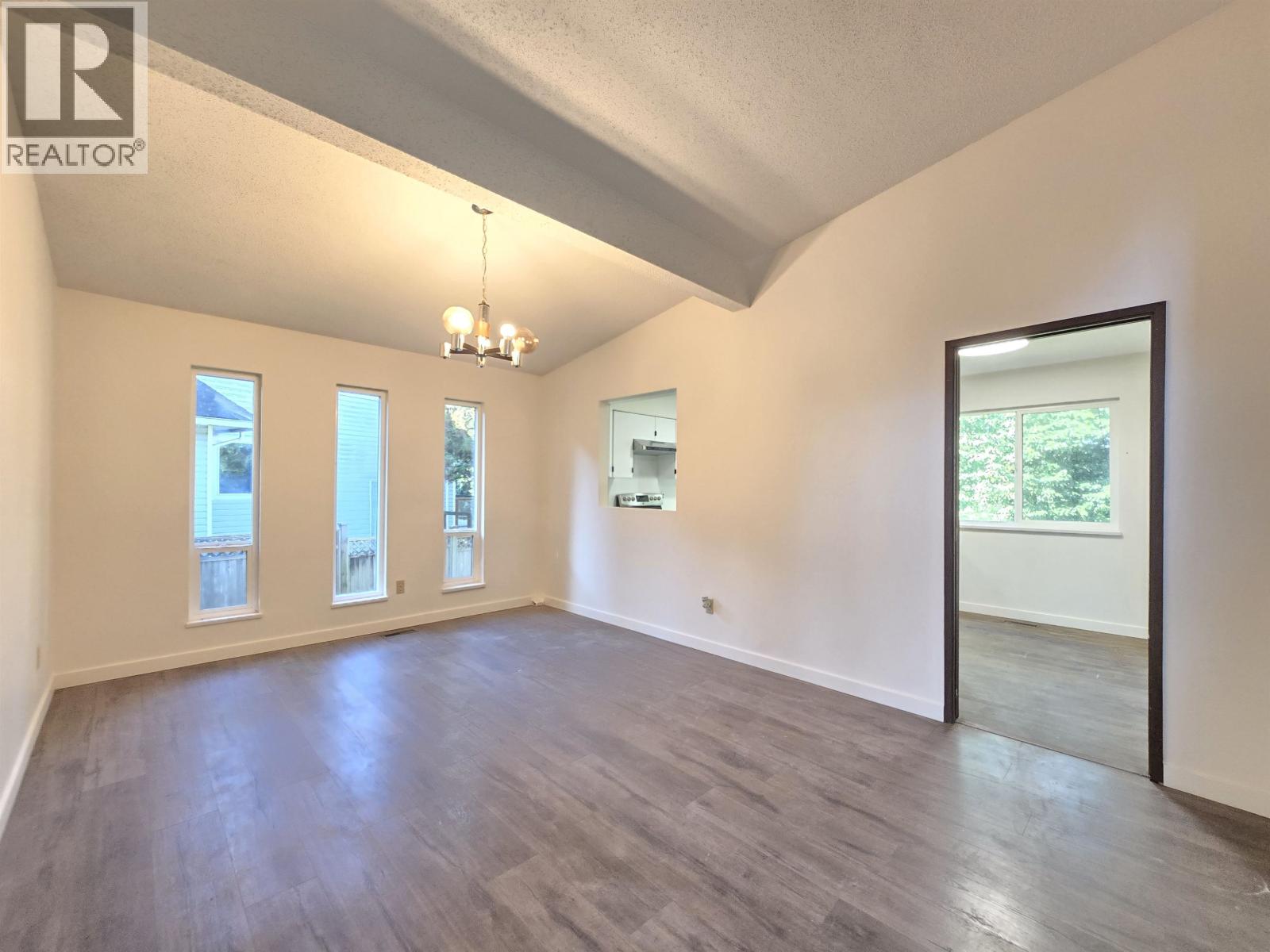 3639 Lynndale Crescent, Burnaby, British Columbia  V5A 3S4 - Photo 12 - R3110996