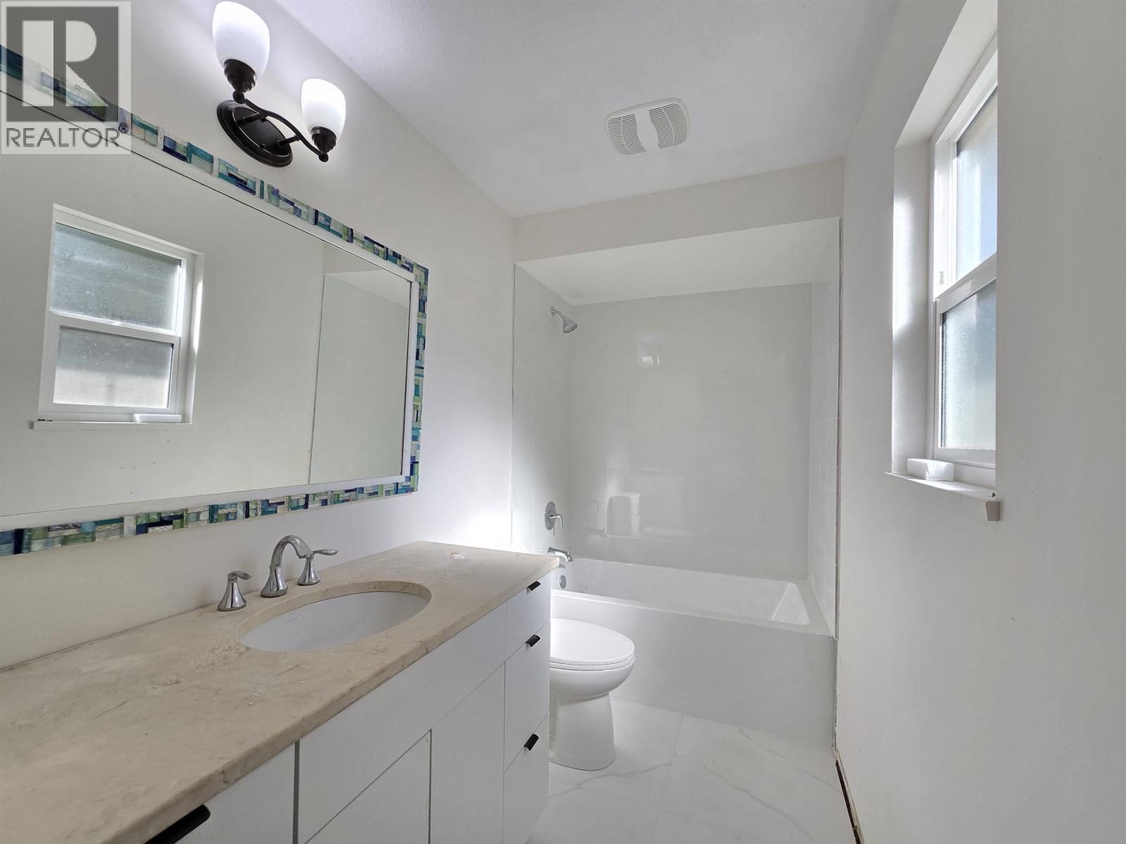 3639 Lynndale Crescent, Burnaby, British Columbia  V5A 3S4 - Photo 14 - R3110996