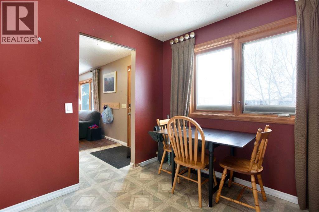 11 Ridgebrook Drive Sw, Airdrie, Alberta  T4B 1A9 - Photo 8 - A2273561