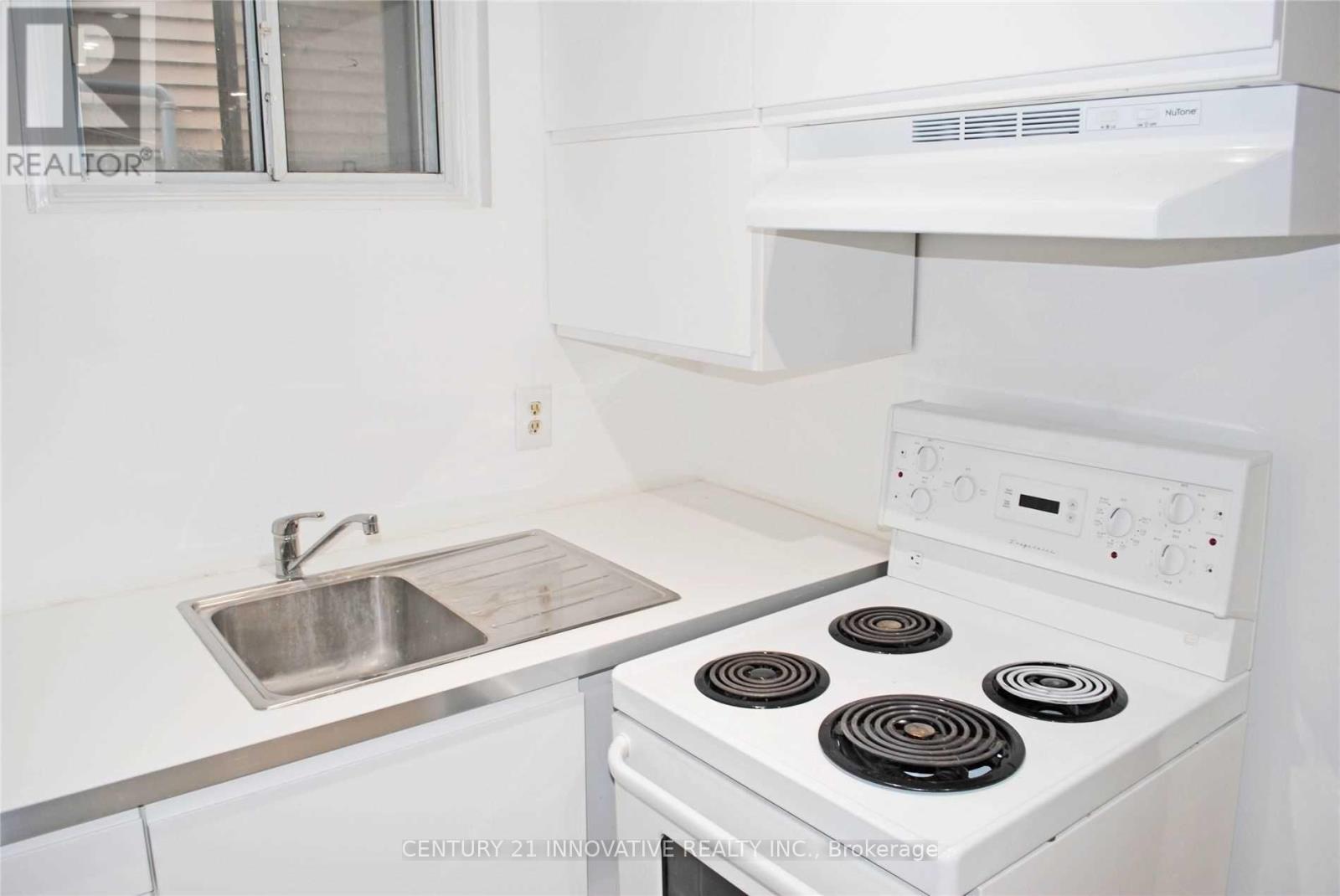 Bsmt - 42 St Dunstan Drive, Toronto, Ontario M1L 2V5 - Photo 2 - E12993984