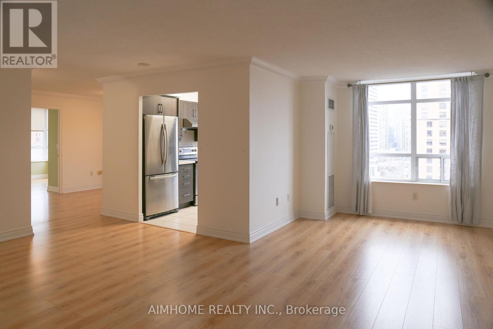 1302 - 880 Grandview Way, Toronto, Ontario  M2N 7B2 - Photo 5 - C12798586