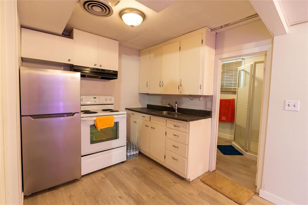 317 Dennis Street, Brandon, Manitoba  R7A 5E2 - Photo 11 - 202607056