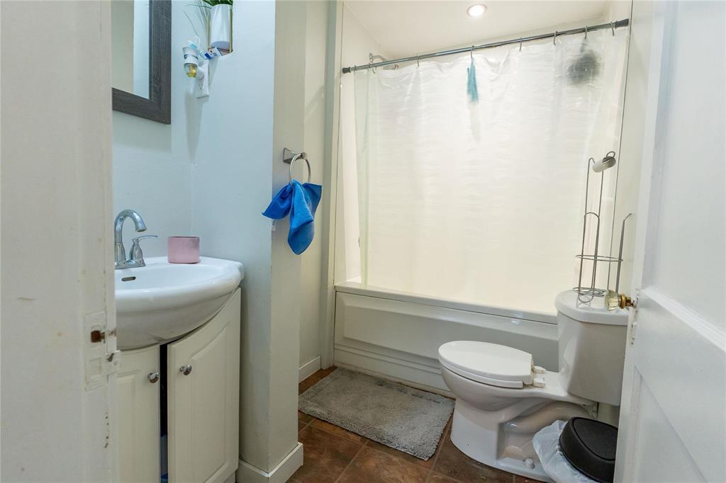 317 Dennis Street, Brandon, Manitoba  R7A 5E2 - Photo 21 - 202607056