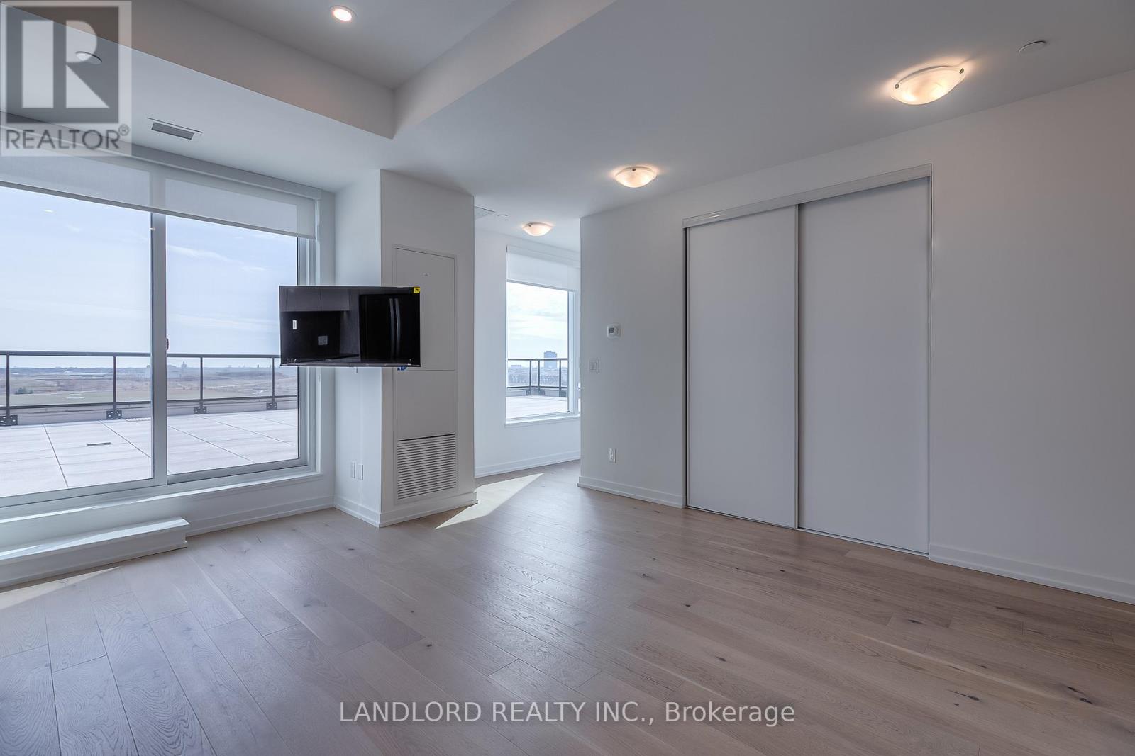 1202 - 3100 Keele Street, Toronto, Ontario  M3M 0E1 - Photo 9 - W12993964