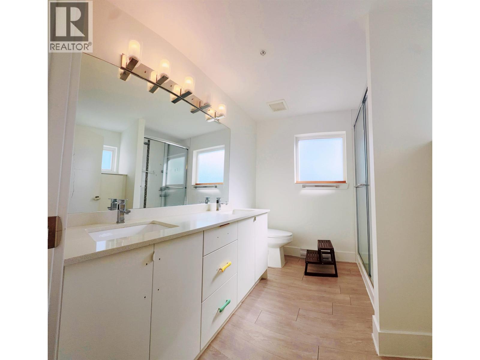 303 22577 Royal Crescent, Maple Ridge, British Columbia  V2X 2M2 - Photo 18 - R3110956