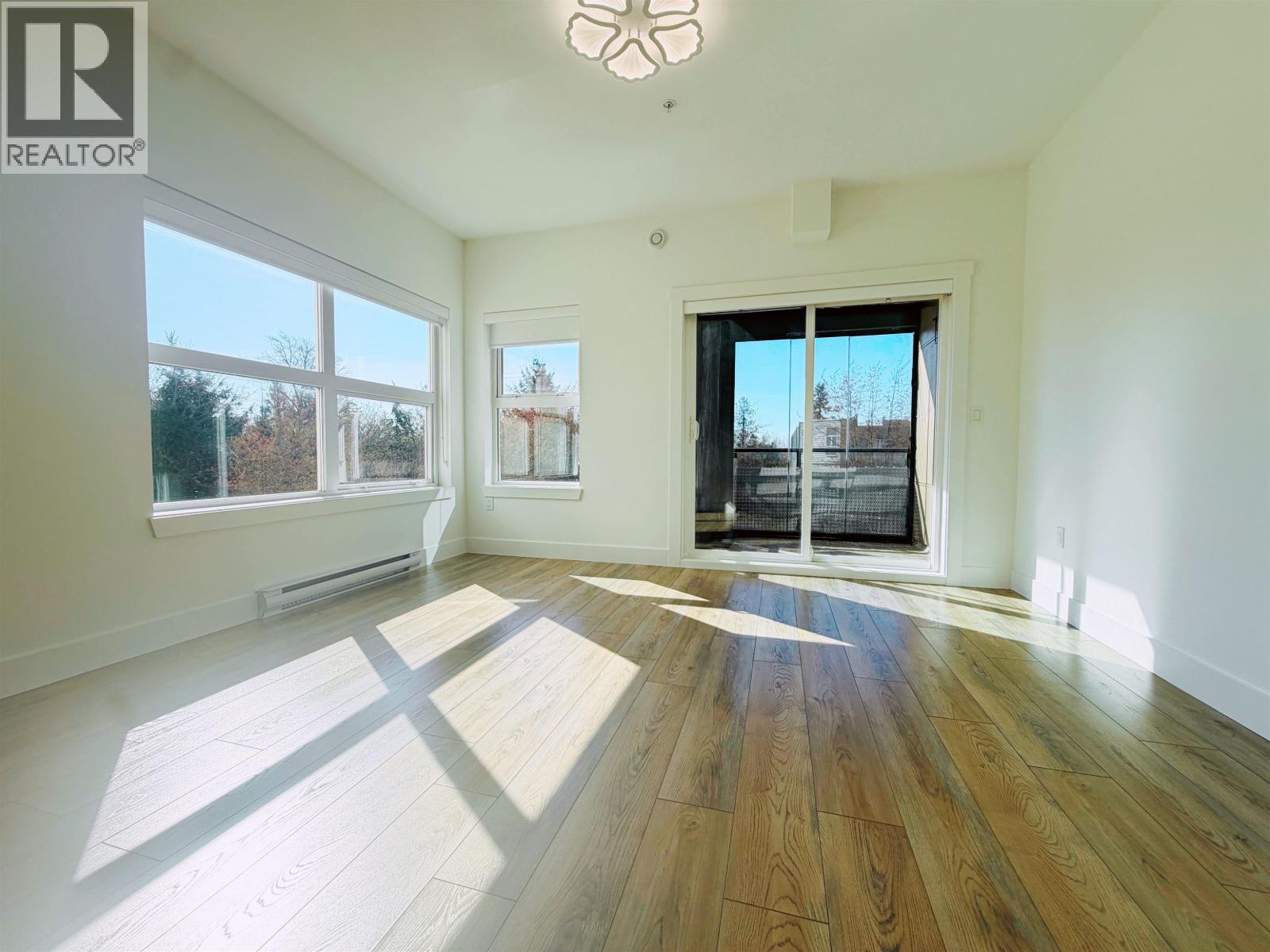 303 22577 Royal Crescent, Maple Ridge, British Columbia  V2X 2M2 - Photo 19 - R3110956