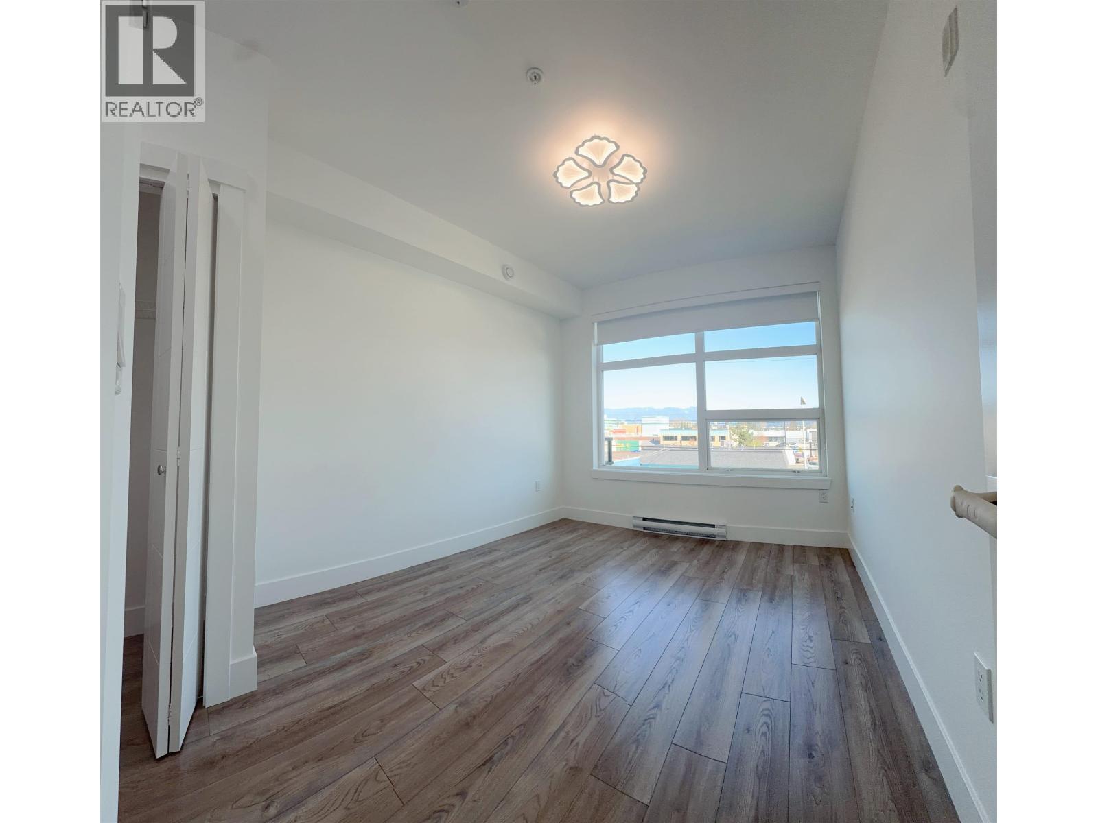 303 22577 Royal Crescent, Maple Ridge, British Columbia  V2X 2M2 - Photo 12 - R3110956