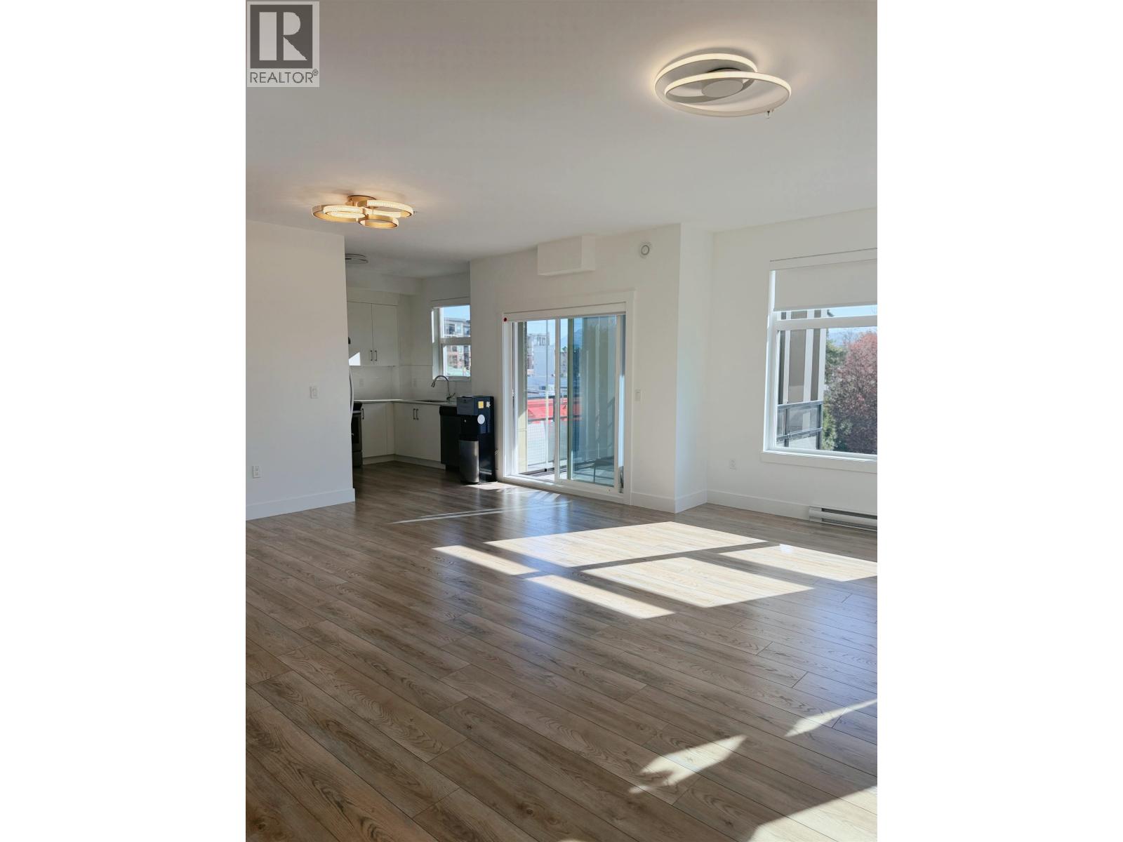 303 22577 Royal Crescent, Maple Ridge, British Columbia  V2X 2M2 - Photo 6 - R3110956